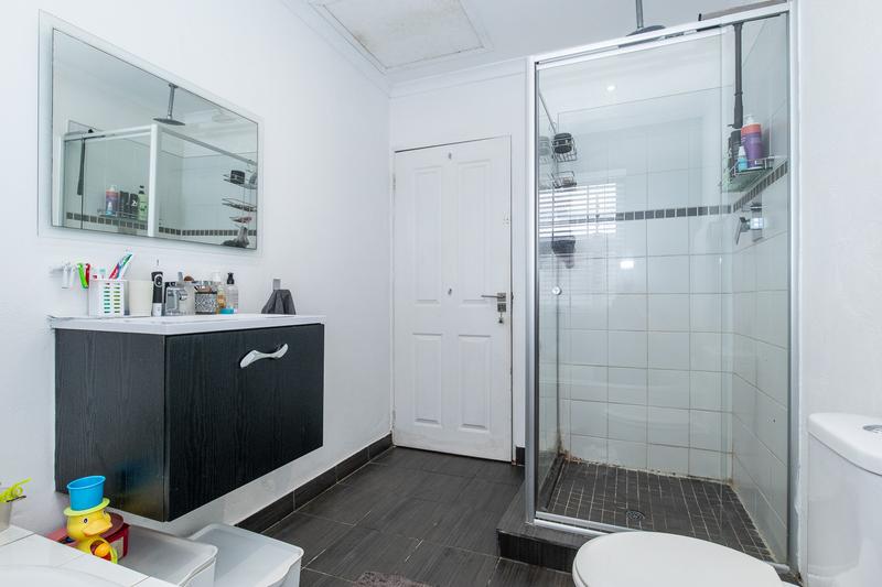 2 Bedroom Property for Sale in Diep River Western Cape